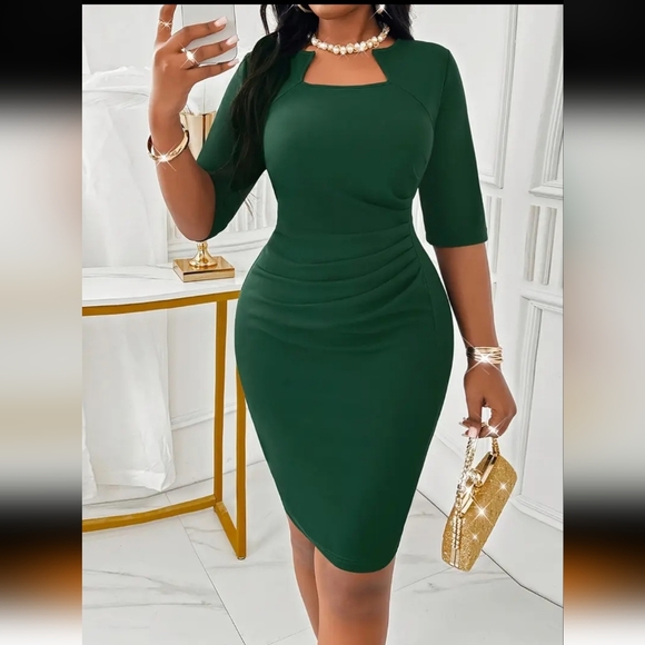 Dresses & Skirts - 3/$30 Elegant Green Bodycon Dress